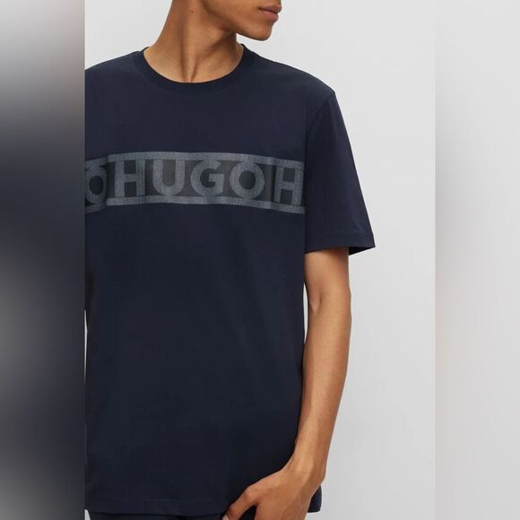Hugo Boss T-SHIRT WITH LOGO-TAPE ARTWORK - Picture 3 of 4